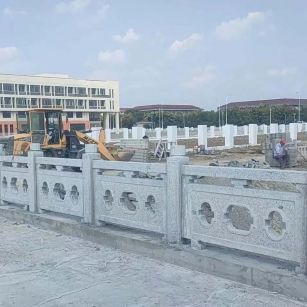 鄂州 白麻花岗岩荔枝面河道栏杆