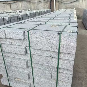 鄂州 白麻花岗岩路沿石，弧形路沿石，道牙石，马路牙子，界石，路缘石，平沿石，直岩石，平缘石等