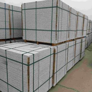 鄂州 白麻花岗岩石材荔枝面地铺石（300*600*50）