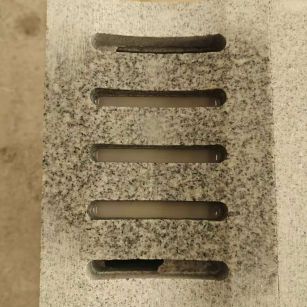 鄂州 芝麻白拉丝面花岗岩U型开槽排水槽