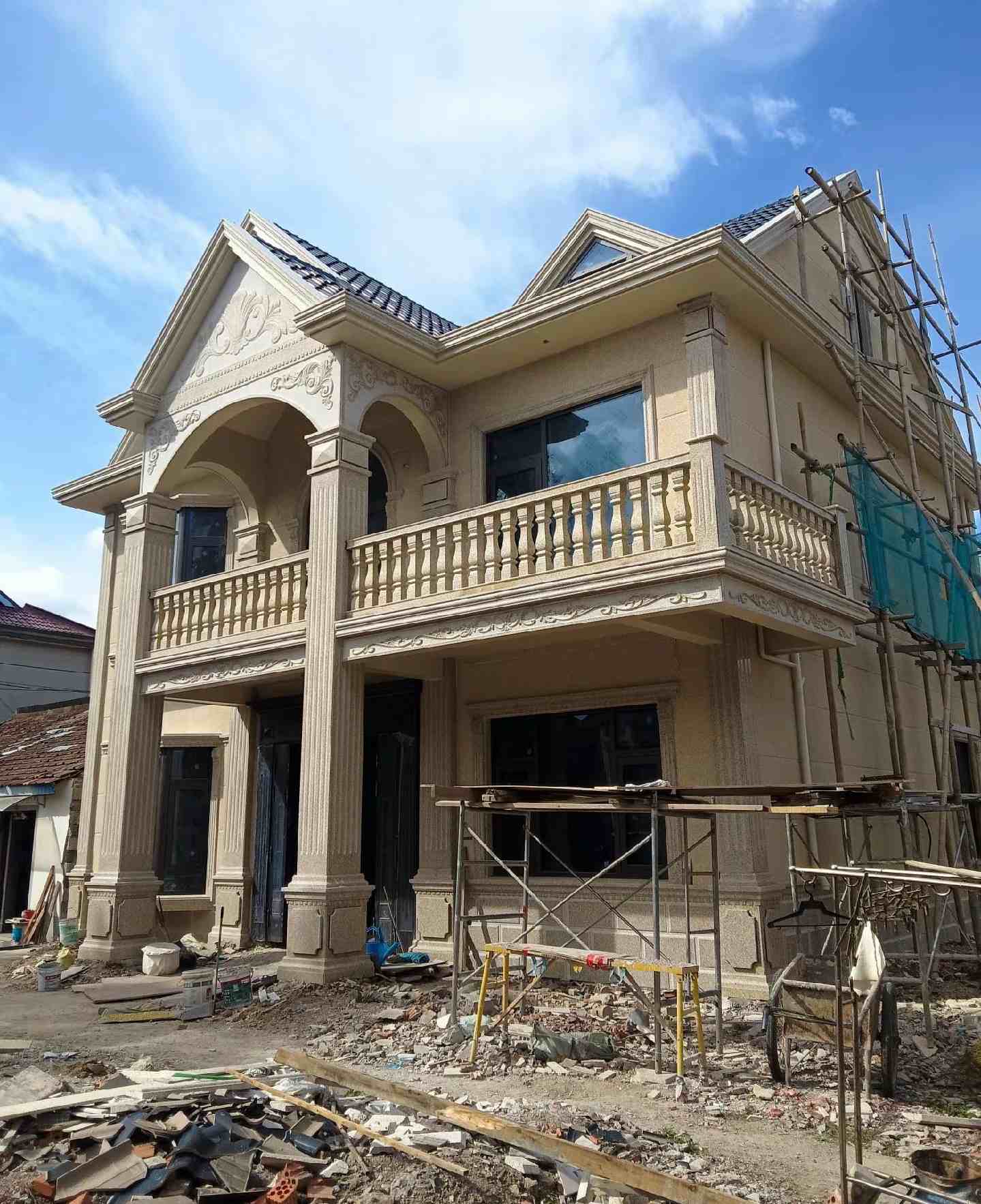 鄂州 黄金麻花岗岩石材私人别墅雕花门楼柱阳台栏杆