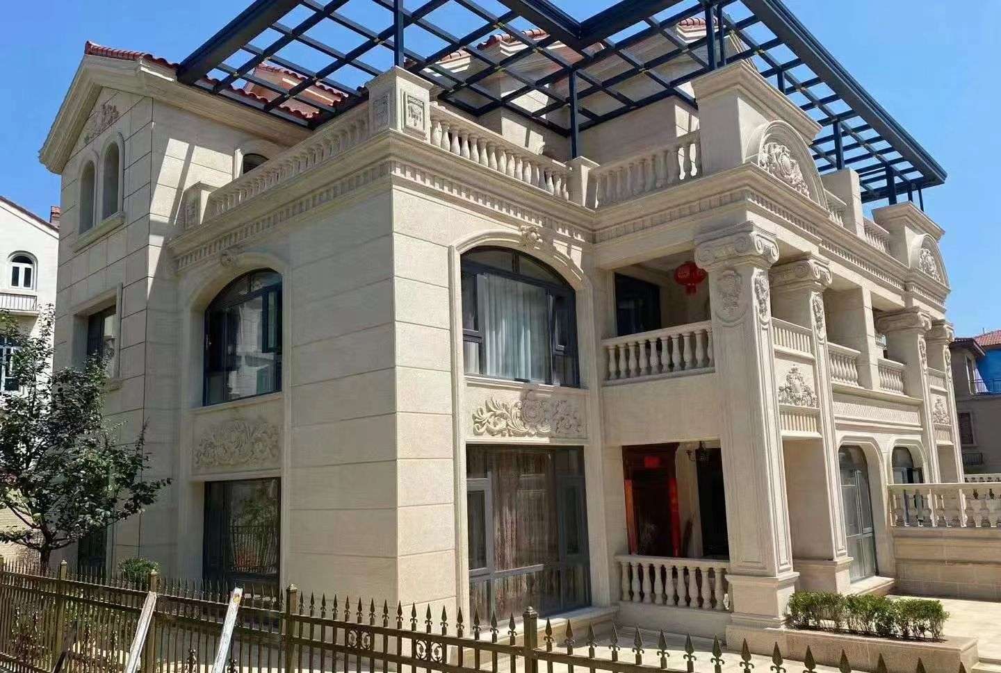 鄂州 黄金麻花岗岩荔枝面别墅外墙干挂