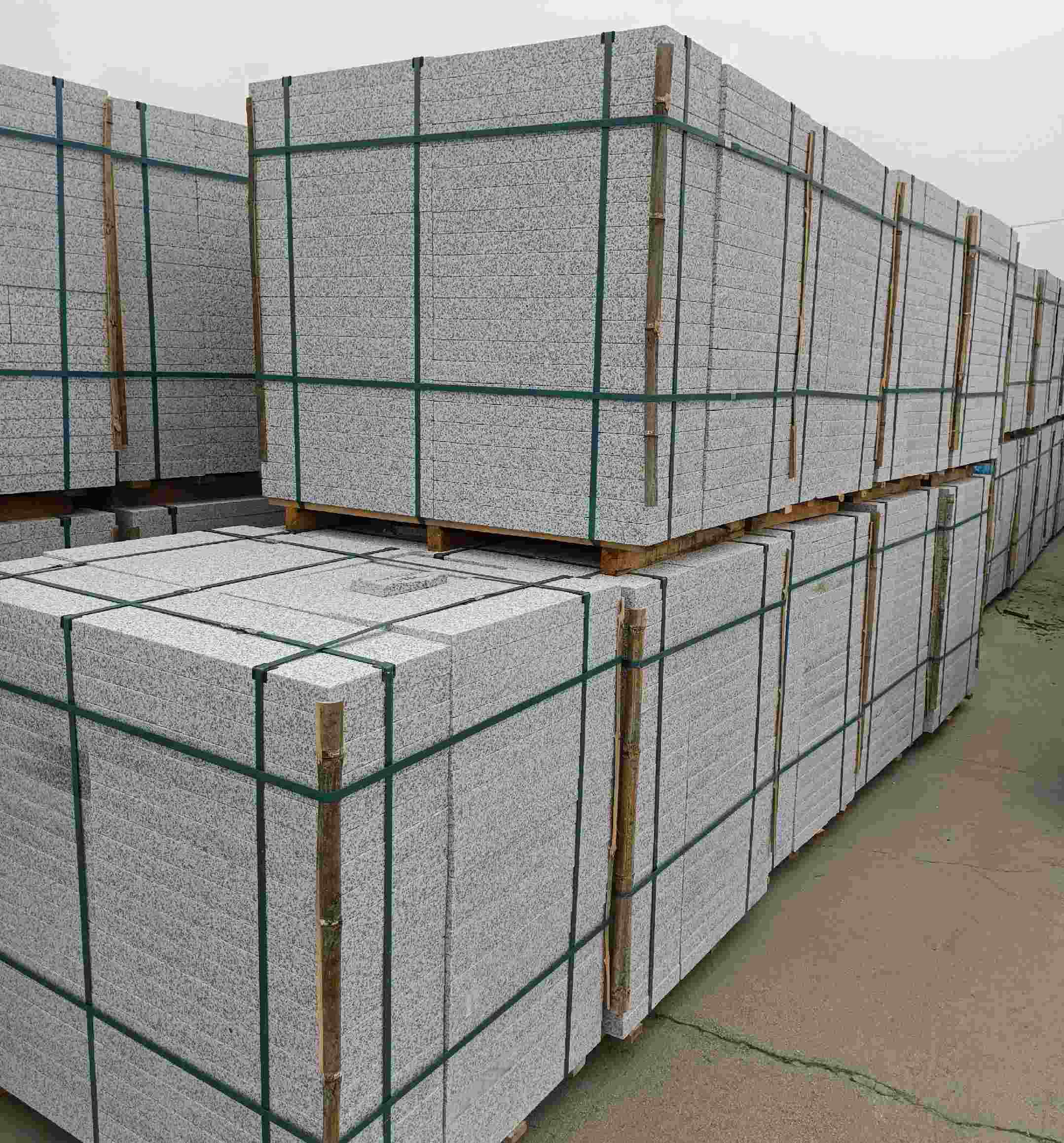 鄂州 白麻花岗岩石材荔枝面地铺石（300*600*50）