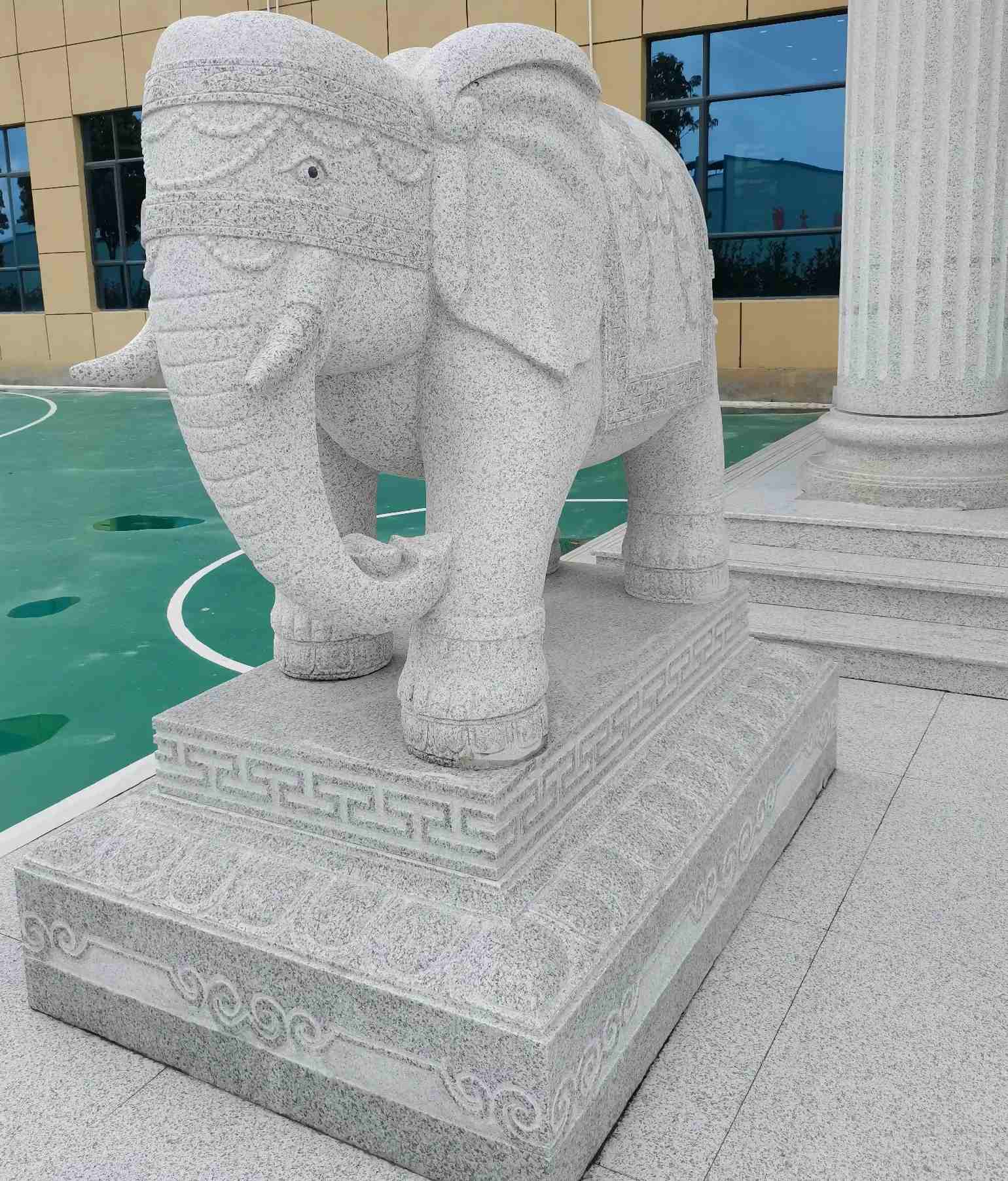 鄂州 白麻花岗岩动物异形石雕-大象