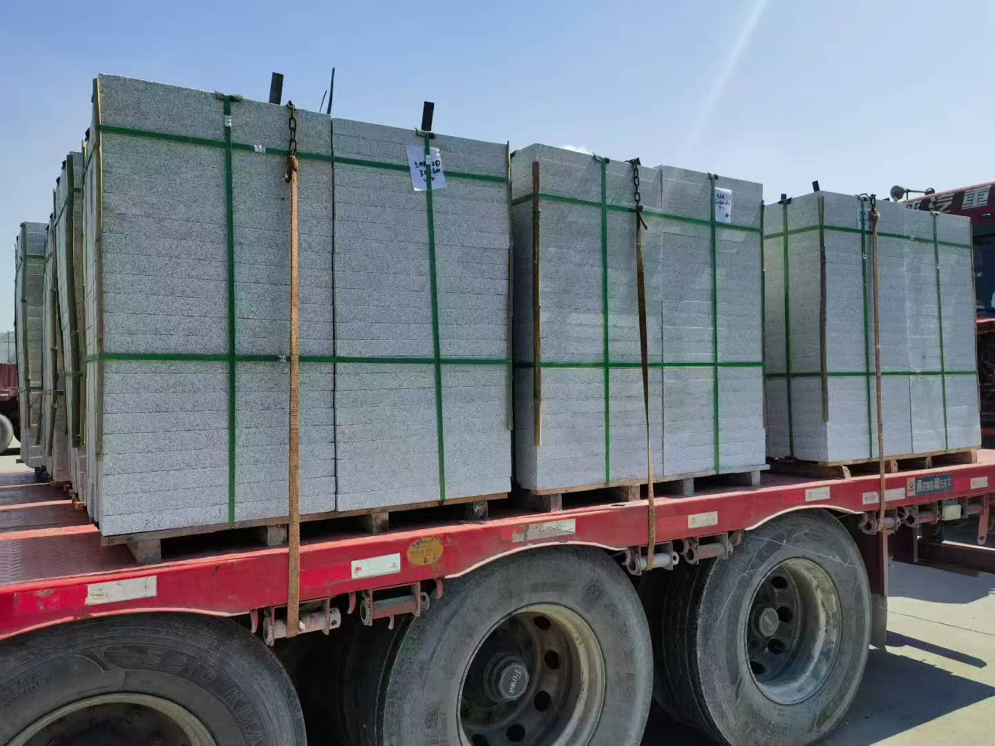 鄂州芝麻白花岗岩出货日常地铺石