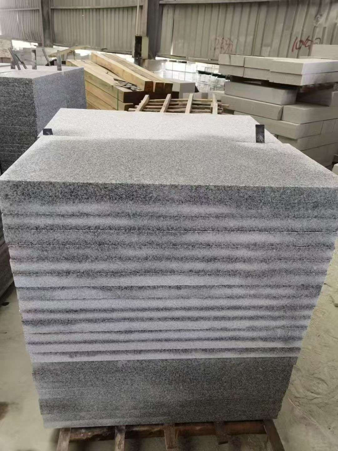 鄂州 芝麻白5公分火烧地铺成品，900*400，规格可定制